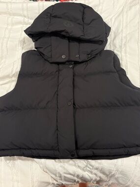 Wunder Puff Super-Cropped Vest